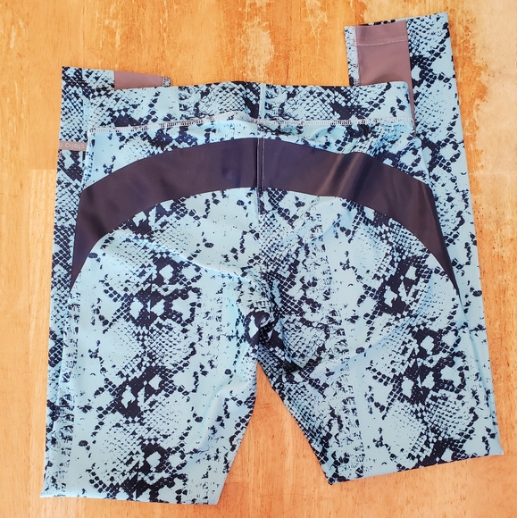 🏃‍♀️Adidas by Stella McCartney Leggings - Picture 3 of 6